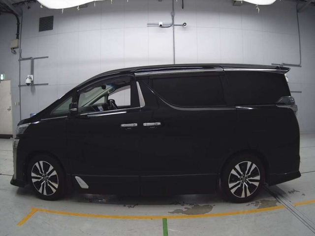 TOYOTA VELLFIRE 2019