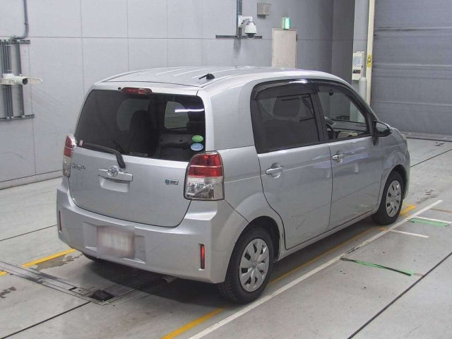 TOYOTA SPADE 2013