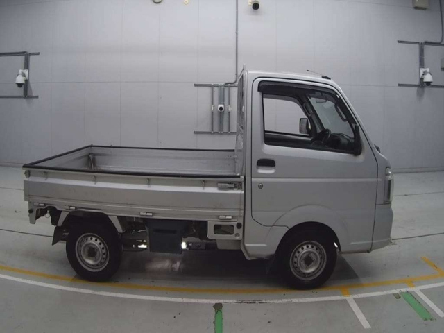 NISSAN CLIPPER TRUCK 2015