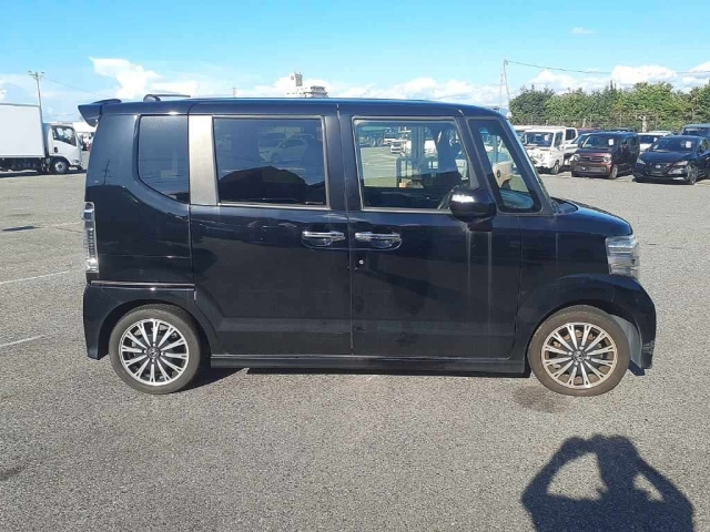 HONDA N BOX 2016