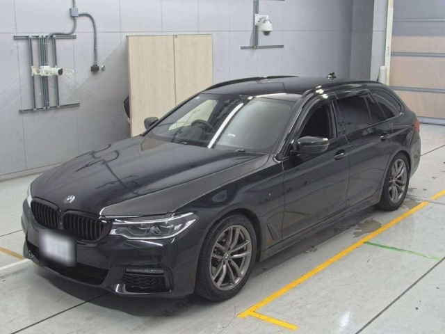BMW 5 SERIES 2019