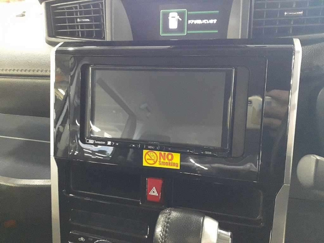 TOYOTA ROOMY 2022