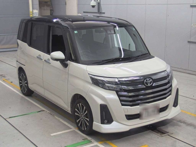 TOYOTA ROOMY 2022
