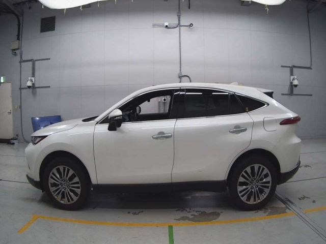 TOYOTA HARRIER 2021