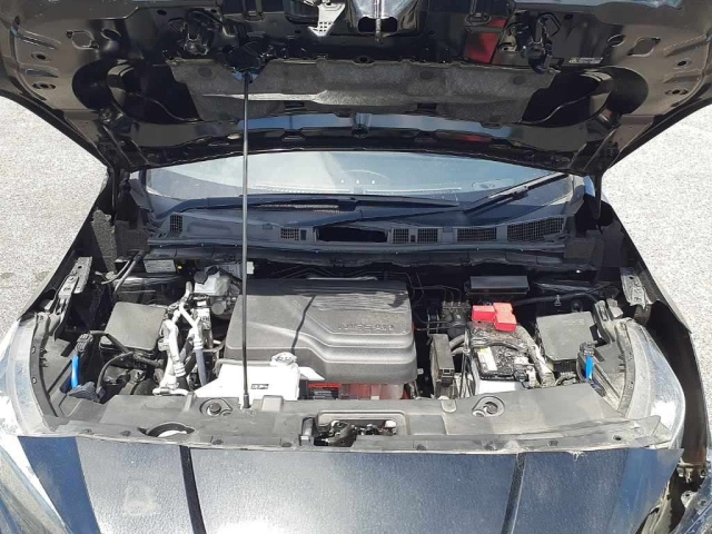 NISSAN LEAF 2022