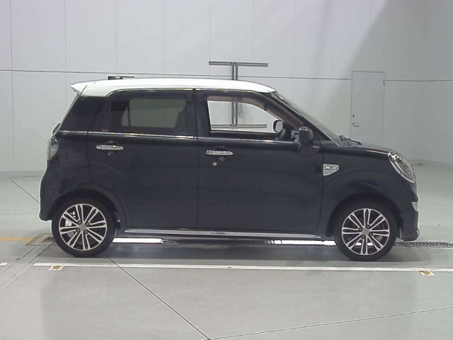 DAIHATSU CAST 2015