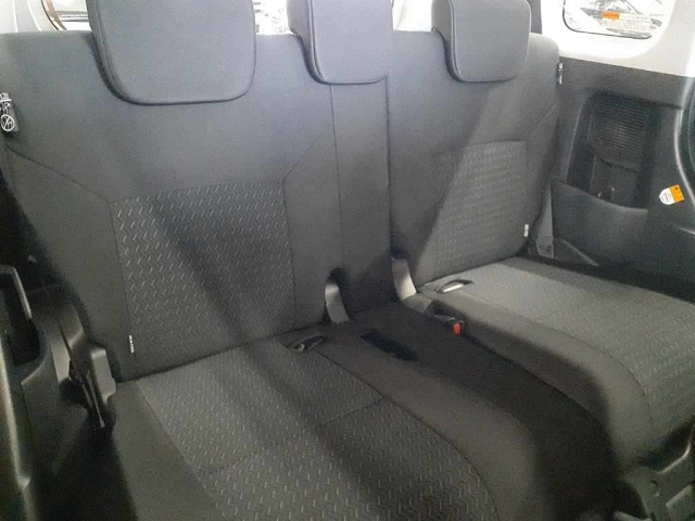 TOYOTA ROOMY 2022