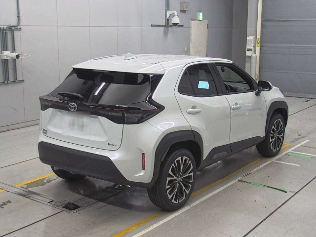 TOYOTA YARIS CROSS 2025