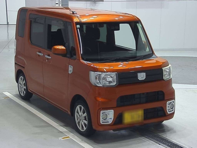 DAIHATSU WAKE 2017