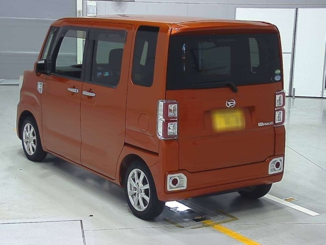 DAIHATSU WAKE 2017