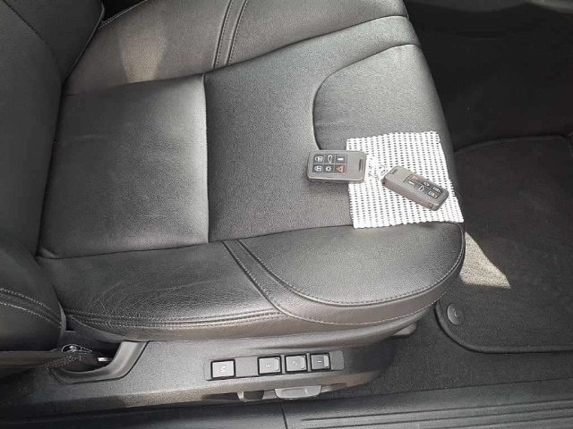 VOLVO V40 2015