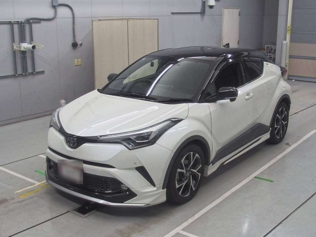 TOYOTA C-HR 2018