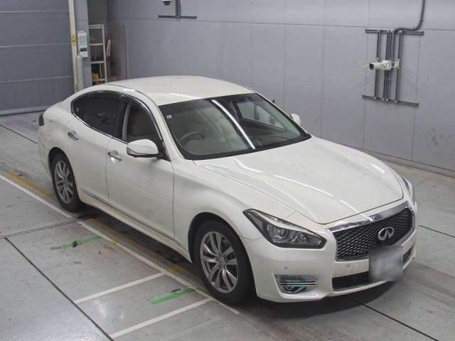 NISSAN FUGA 2015