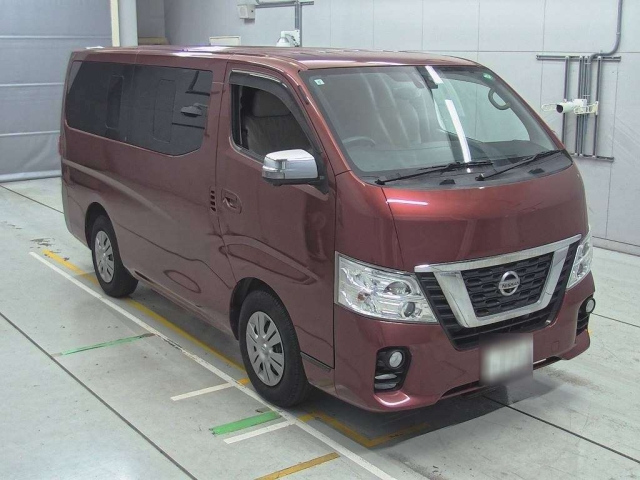 NISSAN CARAVAN 2019
