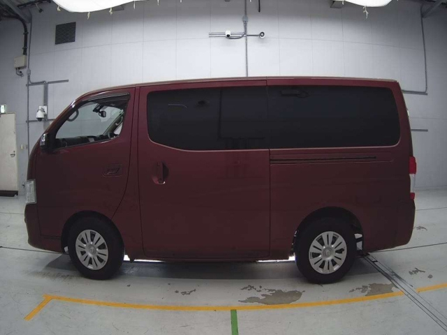 NISSAN CARAVAN 2019