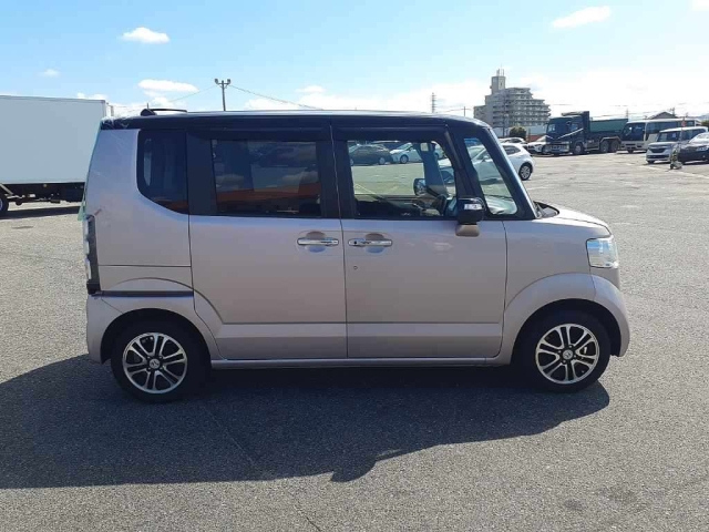 HONDA N BOX 2014