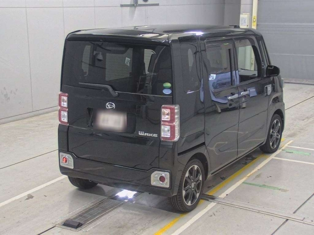DAIHATSU WAKE 2020