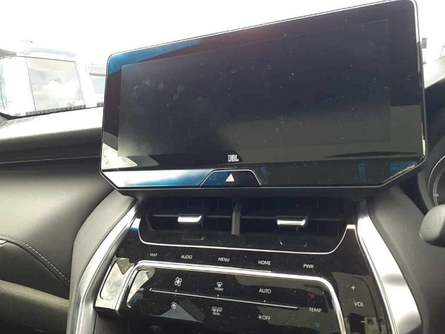 TOYOTA HARRIER 2022