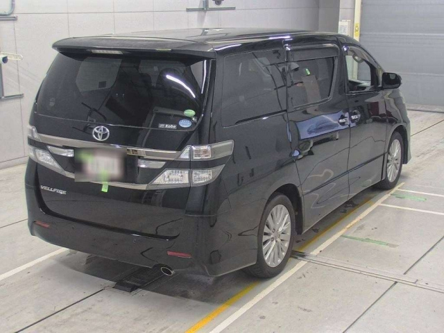 TOYOTA VELLFIRE 2013