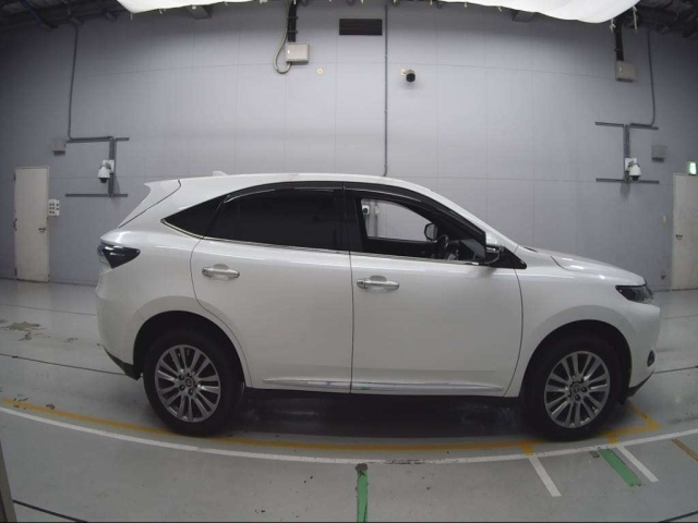 TOYOTA HARRIER 2016