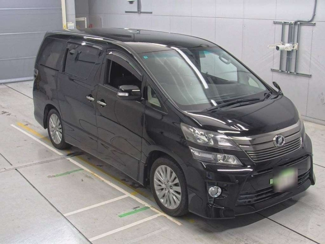 TOYOTA VELLFIRE 2013