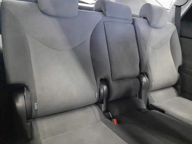 TOYOTA PRIUS ALPHA 2012