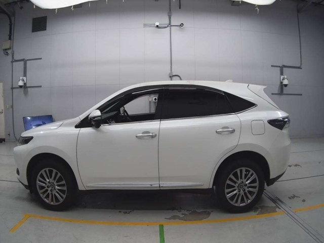 TOYOTA HARRIER 2016