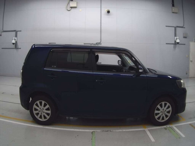 TOYOTA COROLLA RUMION 2011