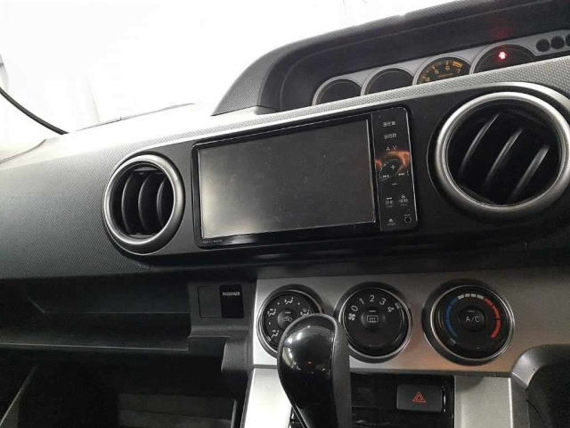 TOYOTA COROLLA RUMION 2011