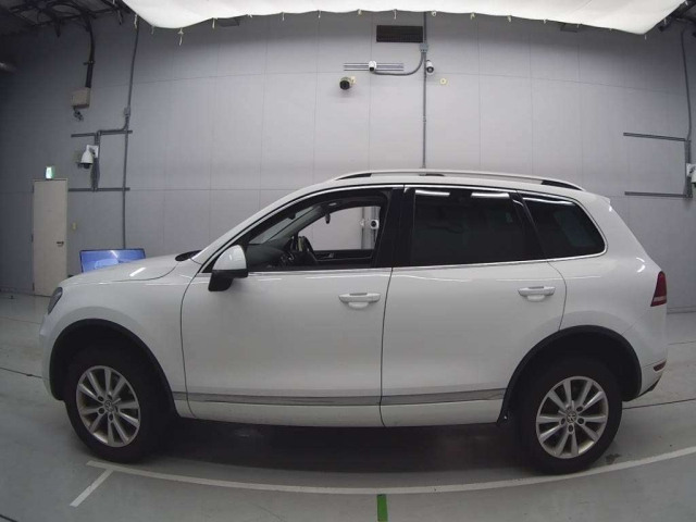 VOLKSWAGEN TOUAREG 2012