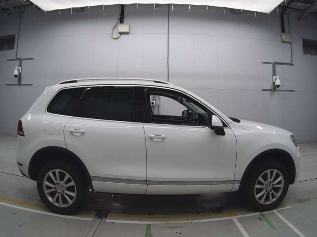 VOLKSWAGEN TOUAREG 2012