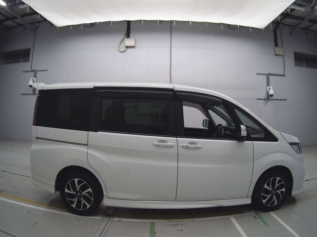 HONDA STEP WAGON 2018