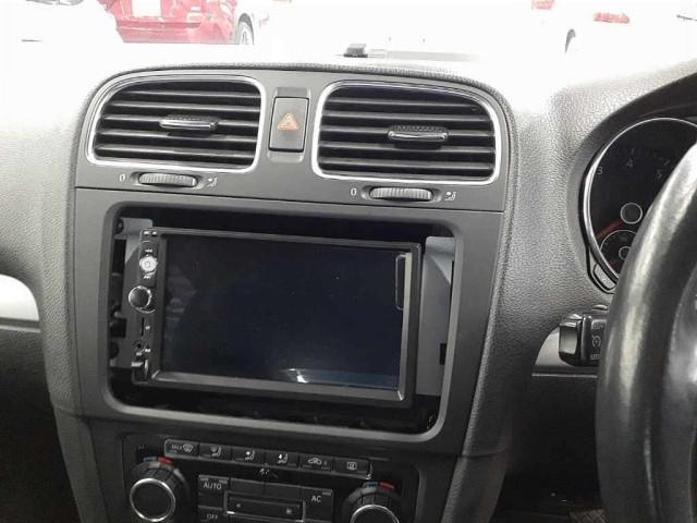 VOLKSWAGEN GOLF 2009