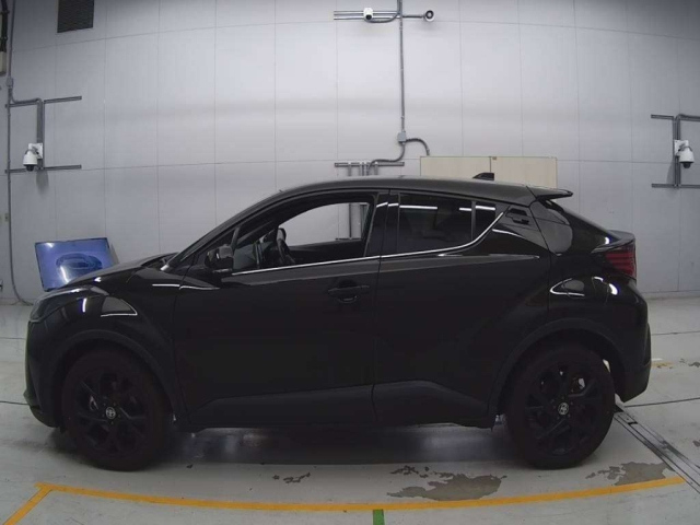 TOYOTA C-HR 2023