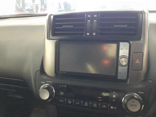 TOYOTA LAND CRUISER PRADO 2011