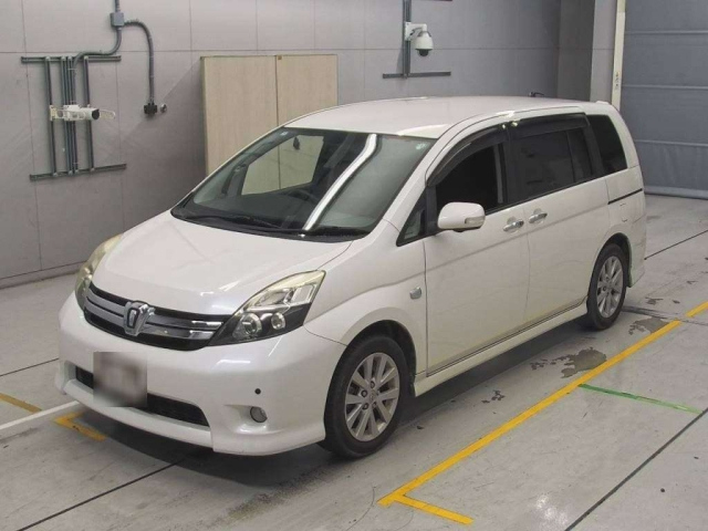 TOYOTA ISIS 2011