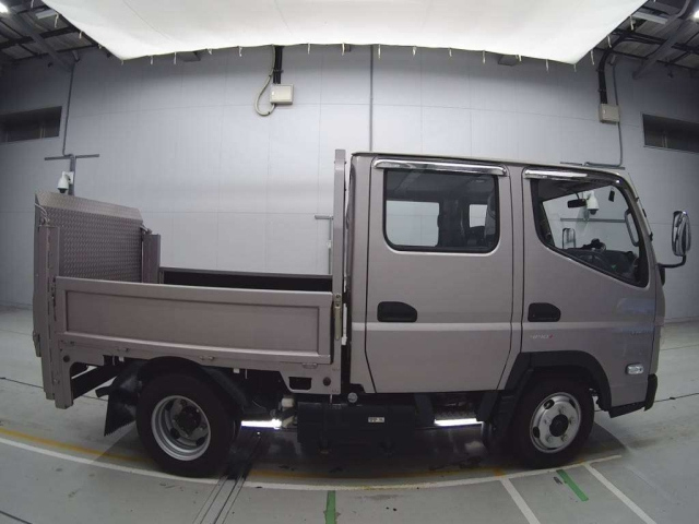MITSUBISHI CANTER 2021