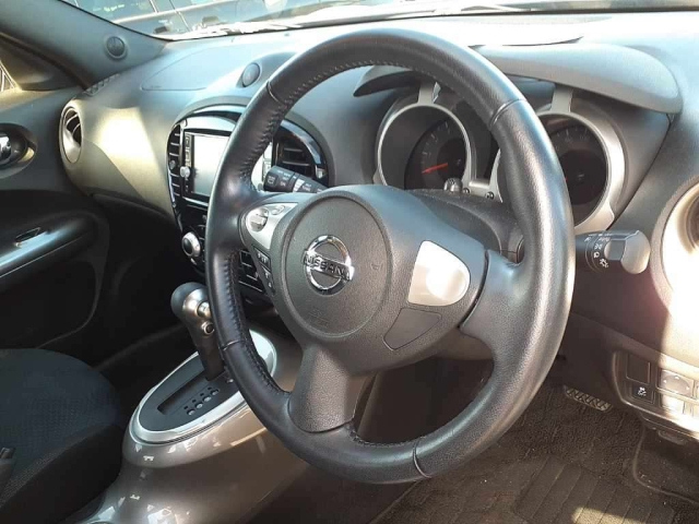 NISSAN JUKE 2017
