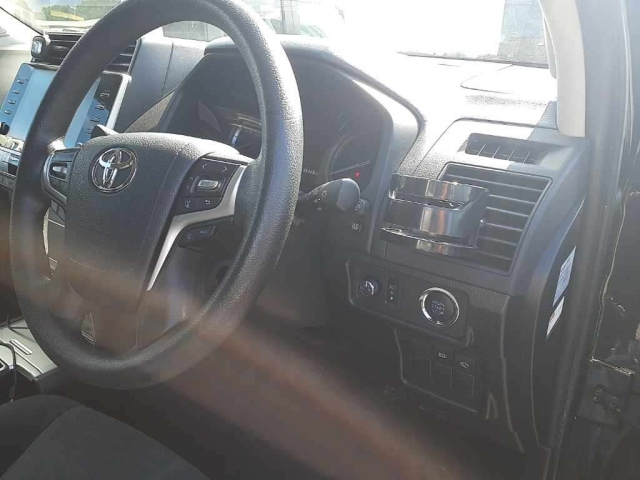 TOYOTA LAND CRUISER PRADO 2020