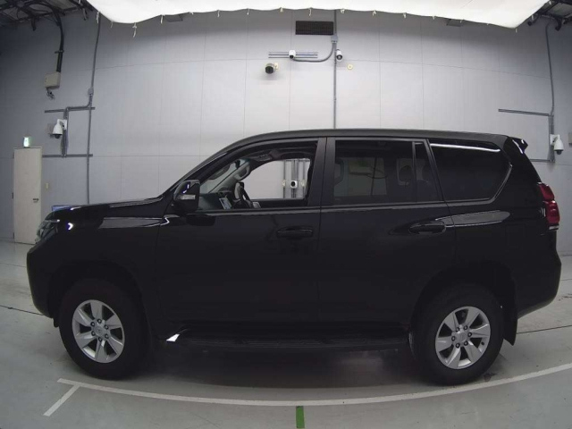 TOYOTA LAND CRUISER PRADO 2020