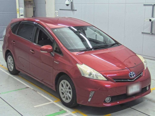 TOYOTA PRIUS ALPHA 2012