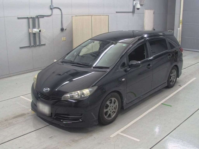 TOYOTA WISH 2011