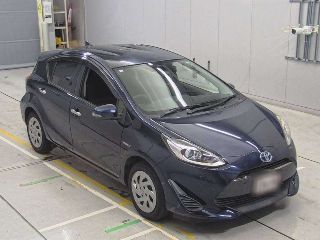 TOYOTA AQUA 2018