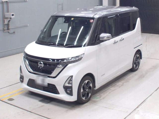 NISSAN ROOX 2023