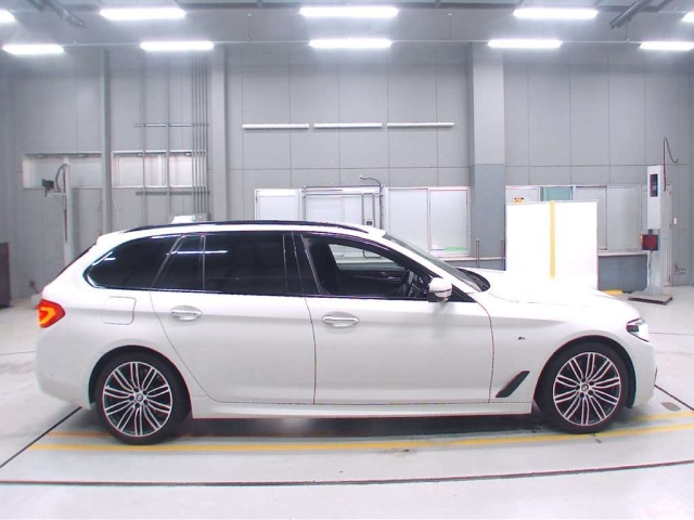 BMW 5 SERIES 2017