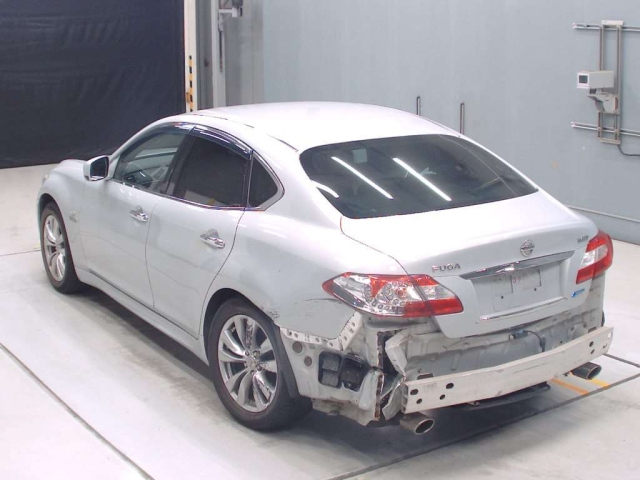 NISSAN FUGA 2011