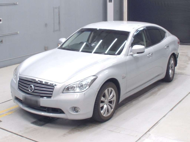 NISSAN FUGA 2011