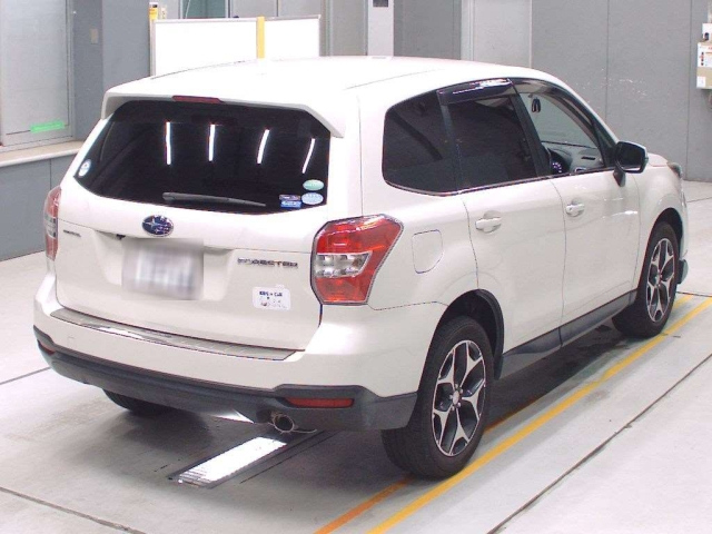 SUBARU FORESTER 2015