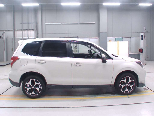 SUBARU FORESTER 2015