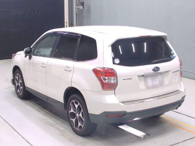 SUBARU FORESTER 2015